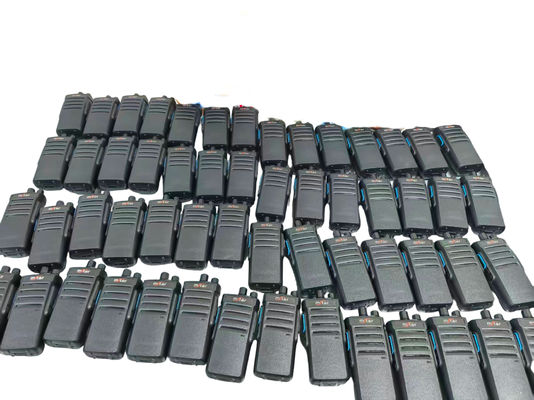 comprar BF-9700 Waterproof IP67 Walkie Talkie with 2800mAh Battery 16 Channels VHF UHF Digital Two-Way Radio fabricación en línea