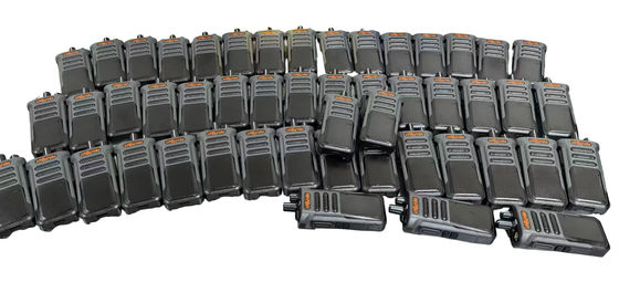 comprar Hytera IP55 Walkie Talkie a prueba de agua con batería de 2000-2500mah y radio digital DMR de alta potencia de 5W fabricación en línea