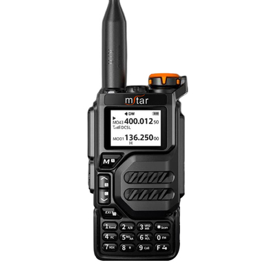 M-UV6 AM/FM Radio de dos vías Walkie Talkie Intercomunicador de segmentos múltiples 200 canales Distancia larga