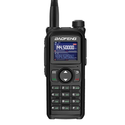 Baofeng UV-28 VOX LED Display PC Transmisor de largo alcance programable Walkie Talkie de mano