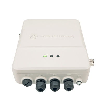 SLR1000 Cluster CP/LCP para exteriores con bajo consumo de energía Repetidor digital tipo Knapsack