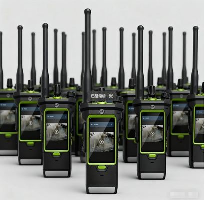 Walkie Talkie Digital Profesional APX NEXT XN con 50km de Alcance, Batería de 2300mAh y Resistencia al Polvo IP6X - Radio de Dos Vías